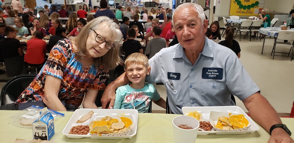 We are celebrating Grandparent's all week at Magazine Elementary. You are invited to come and eat breakfast or lunch with your grandchild, or even read to their class. 