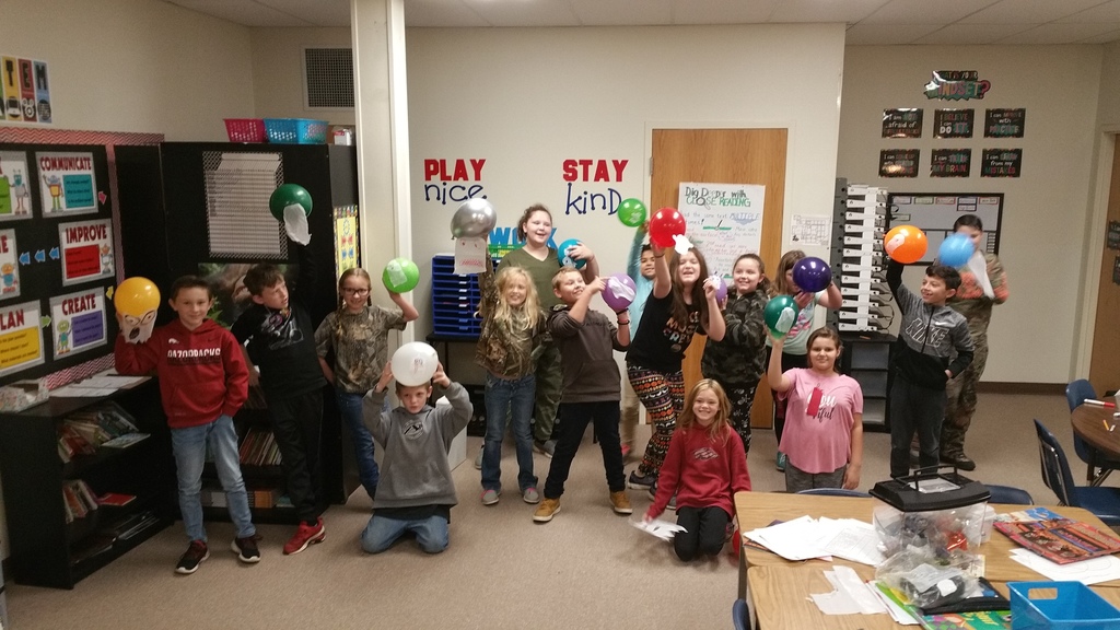 Mrs. Green's 4th-grade class used Static Electricity to make floating ghosts. 